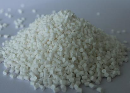 塑料托盘厂家采用的原材料有哪些？哪种材料的更好？